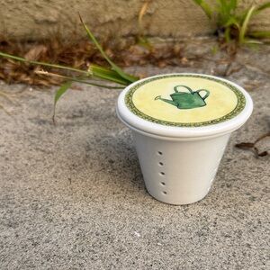 Ceramic Tea Infuser with Green Watering Can Design